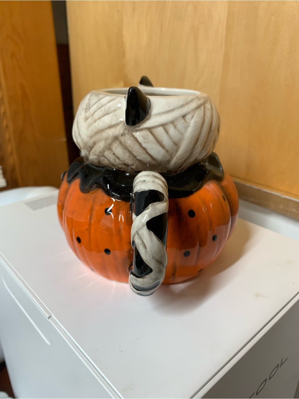 Johanna Parker cat mummy - Picture 2 of 6